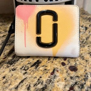 Marc Jacobs Snapshot compact wallet